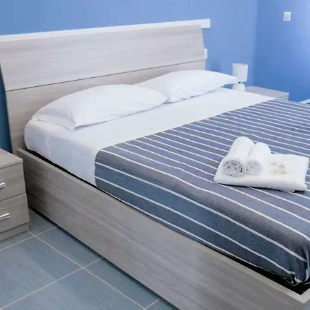 Naxos Laguna * 贾迪尼-纳克索斯