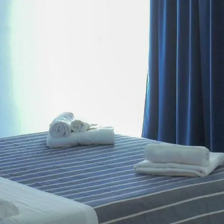 Naxos Laguna Apartament *